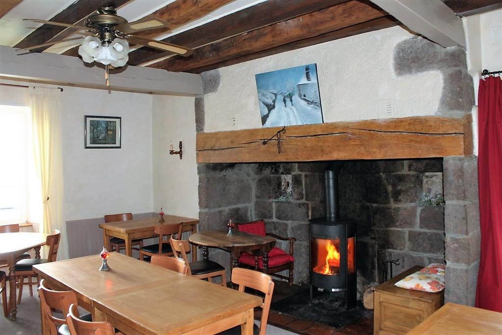 Auberge Hotel De Tournemire - Cantal Eksteriør bilde