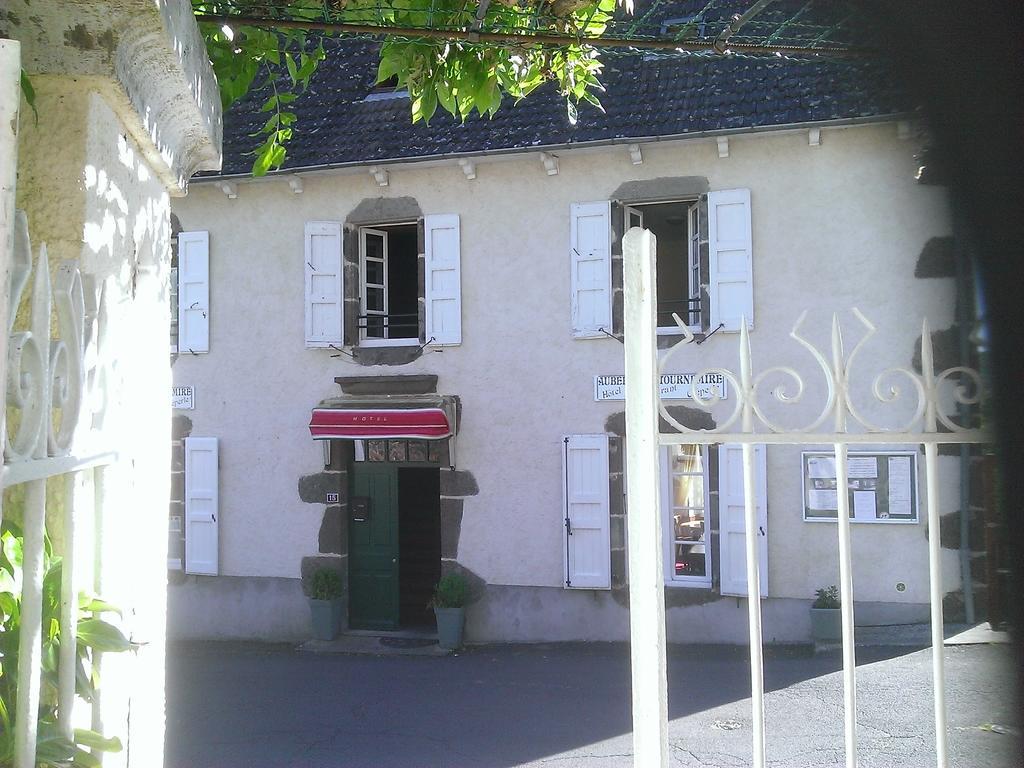 Auberge Hotel De Tournemire - Cantal Eksteriør bilde